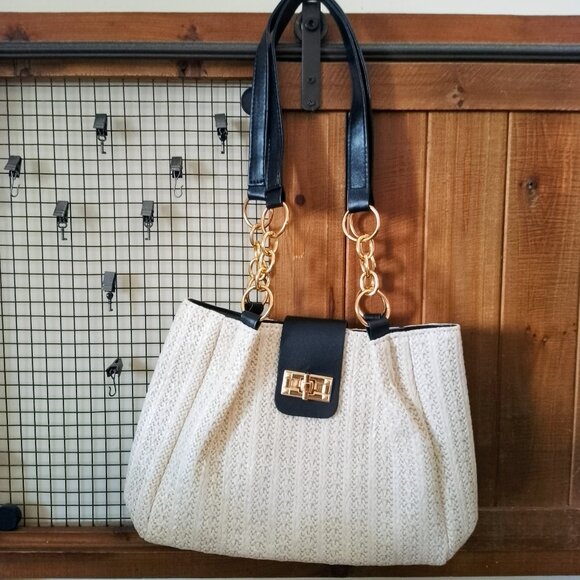 Small Faux Straw Handbag - Picture 1 of 5